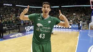 Resultado de imagen de carlos suarez unicaja fotos